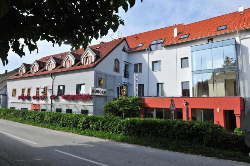 Gasthof Hotel Zur Goldenen Krone Furth bei Gottweig Kültér fotó